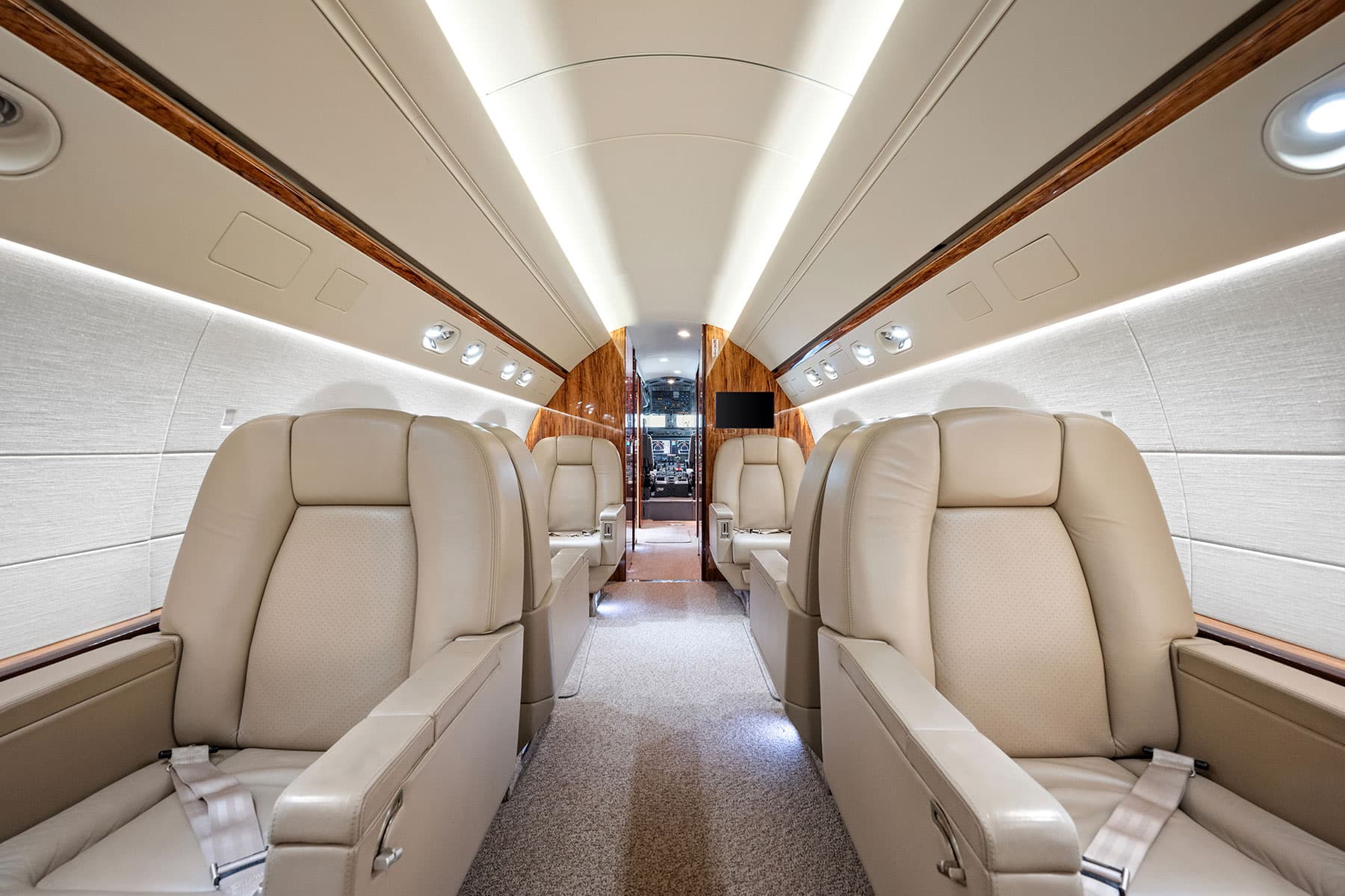 Gulfstream G550 N383T
