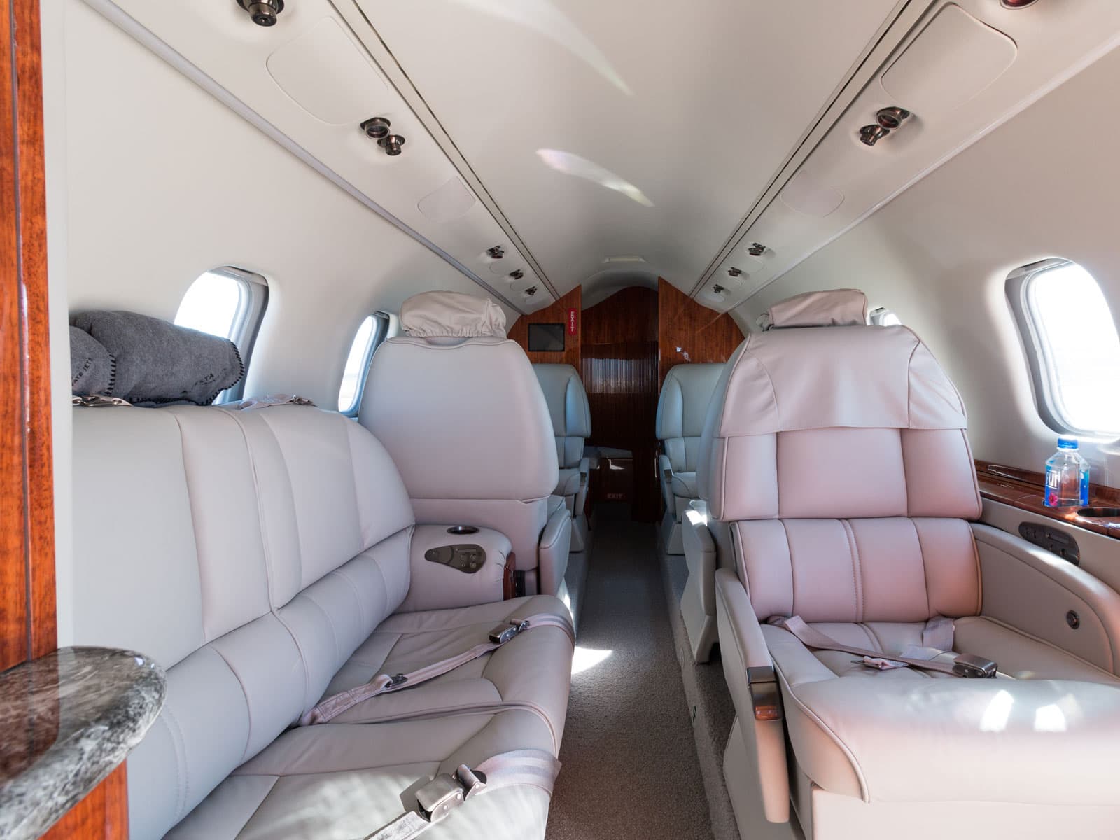Learjet 60 N384JW