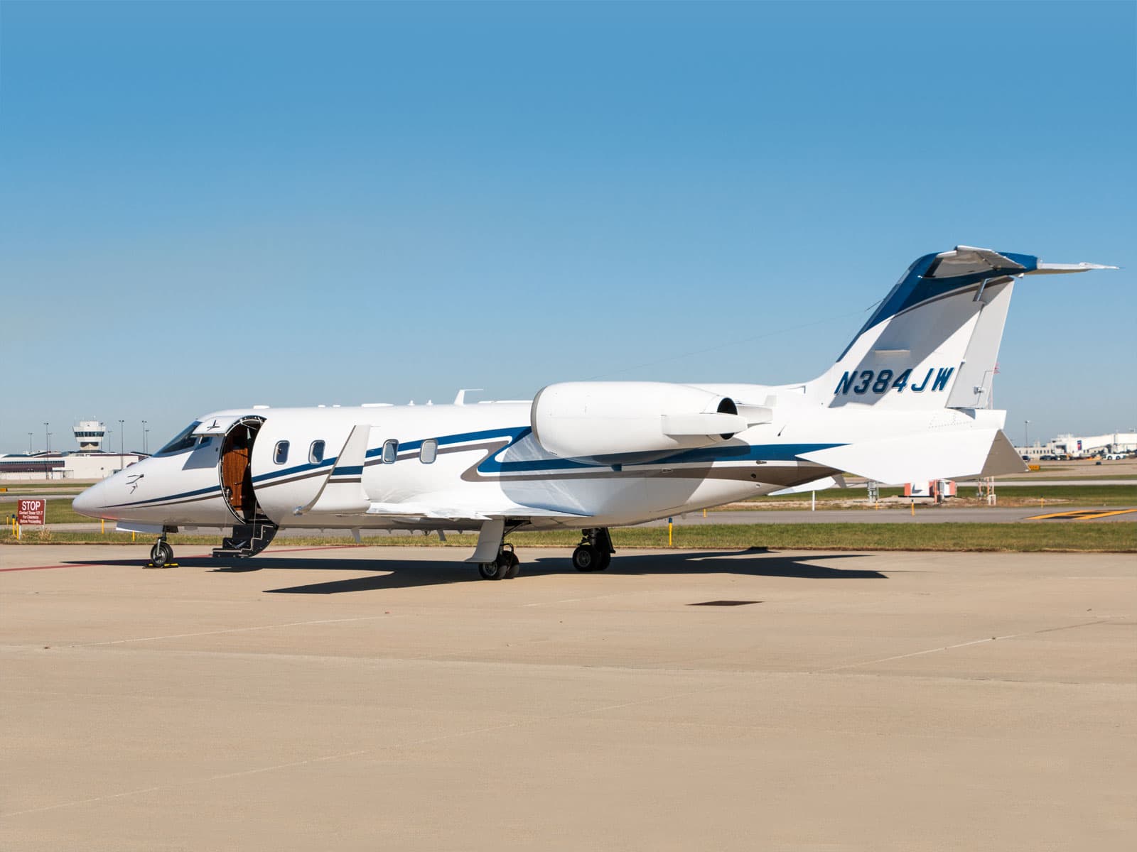 Learjet 60 N384JW
