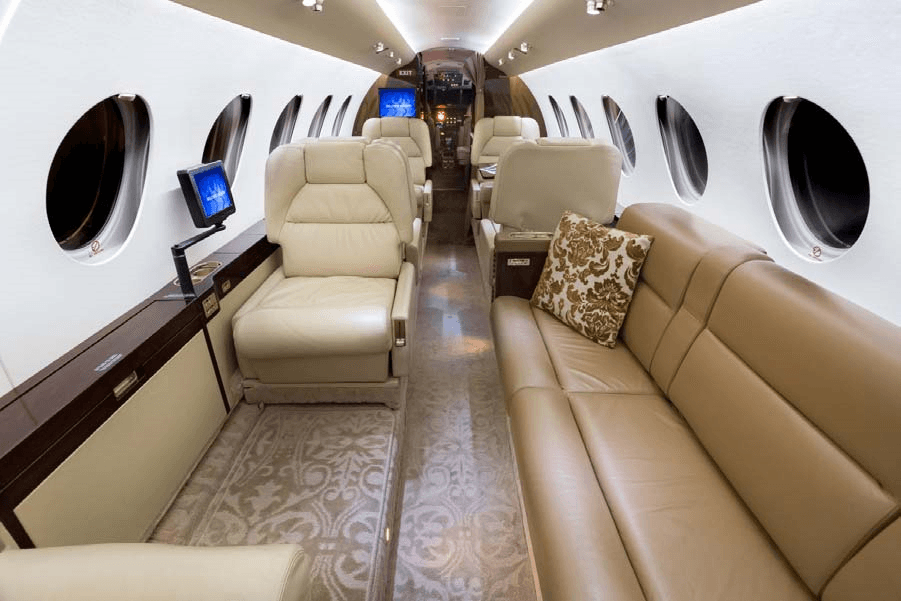 Falcon 50 N386TL