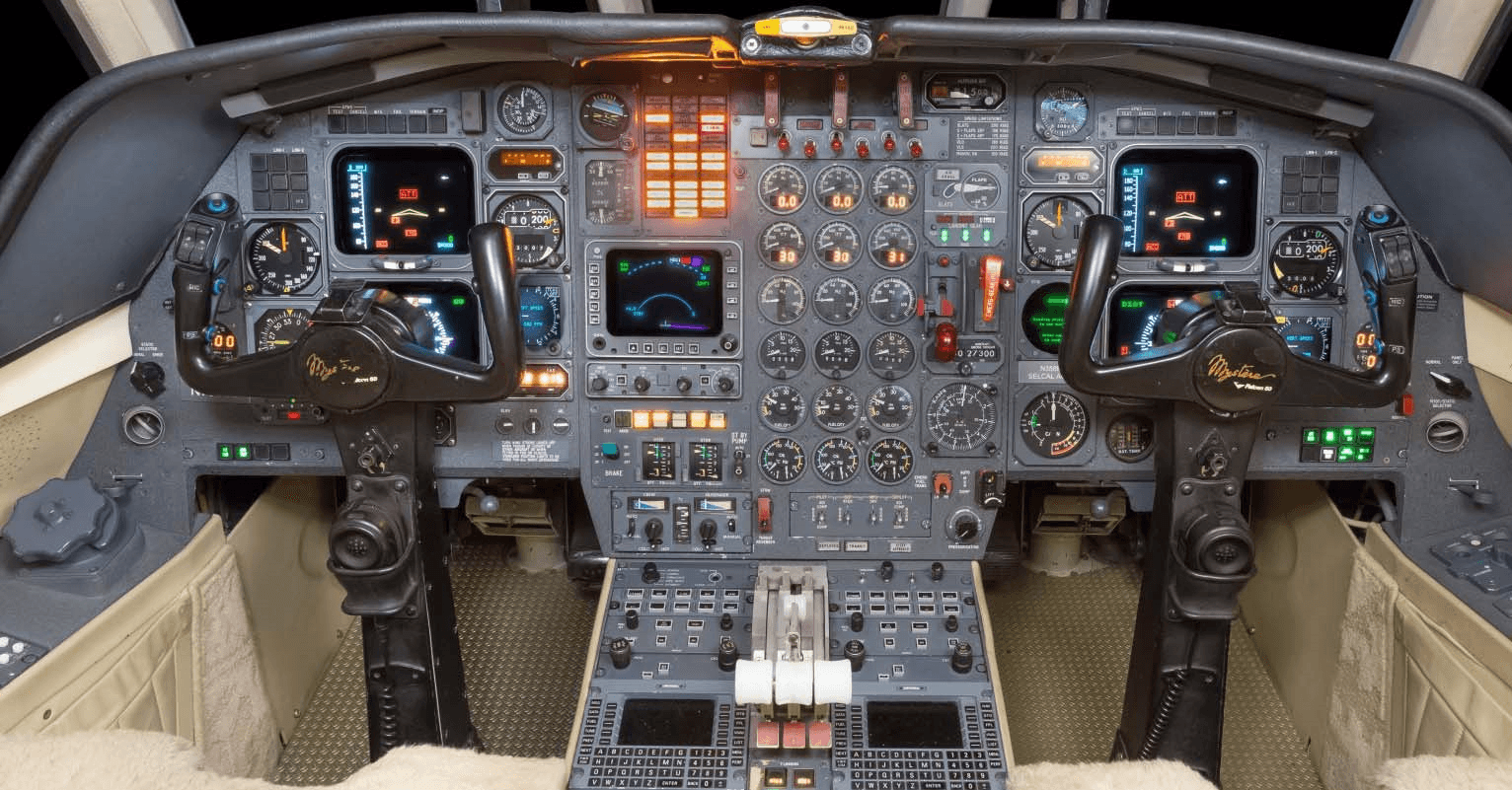 Falcon 50 N386TL