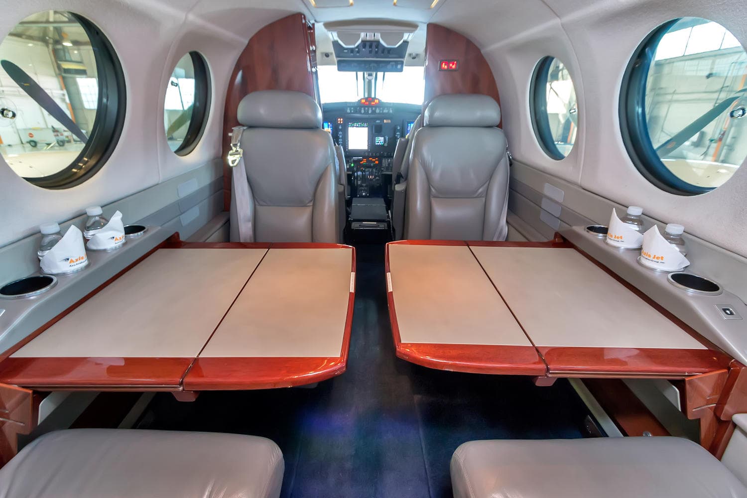 Beechcraft King Air 350 N400AY
