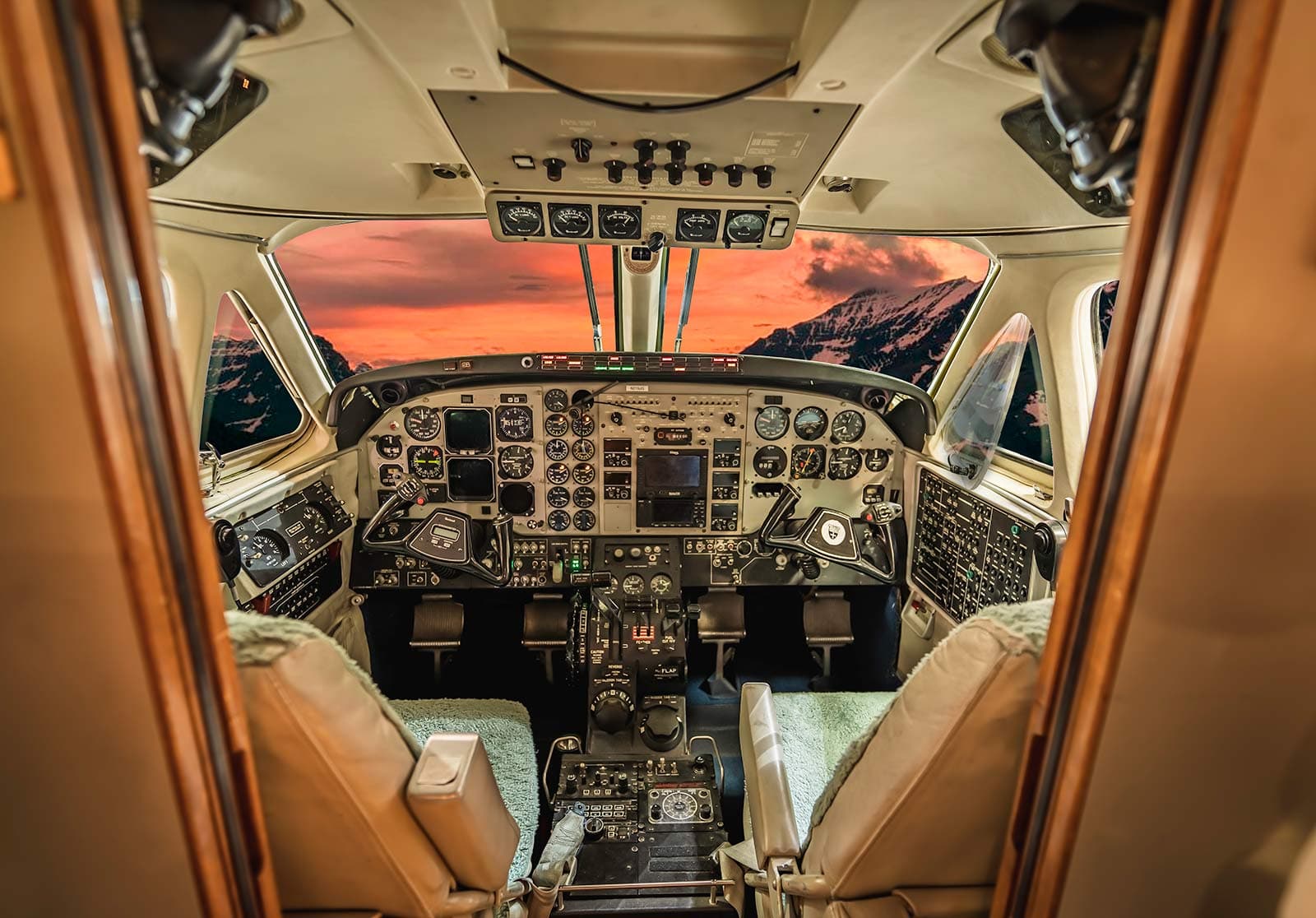 Beechcraft King Air C90A N413GA