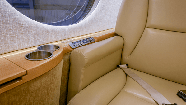 Gulfstream G550 N415B