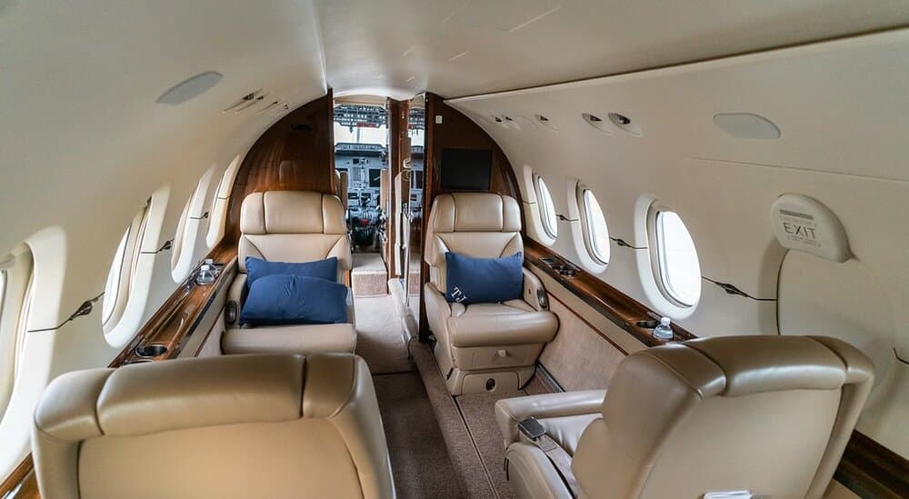 Hawker 900XP N424TJ