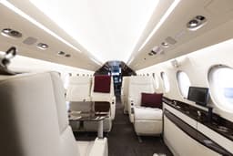Falcon 2000EX N427MJ