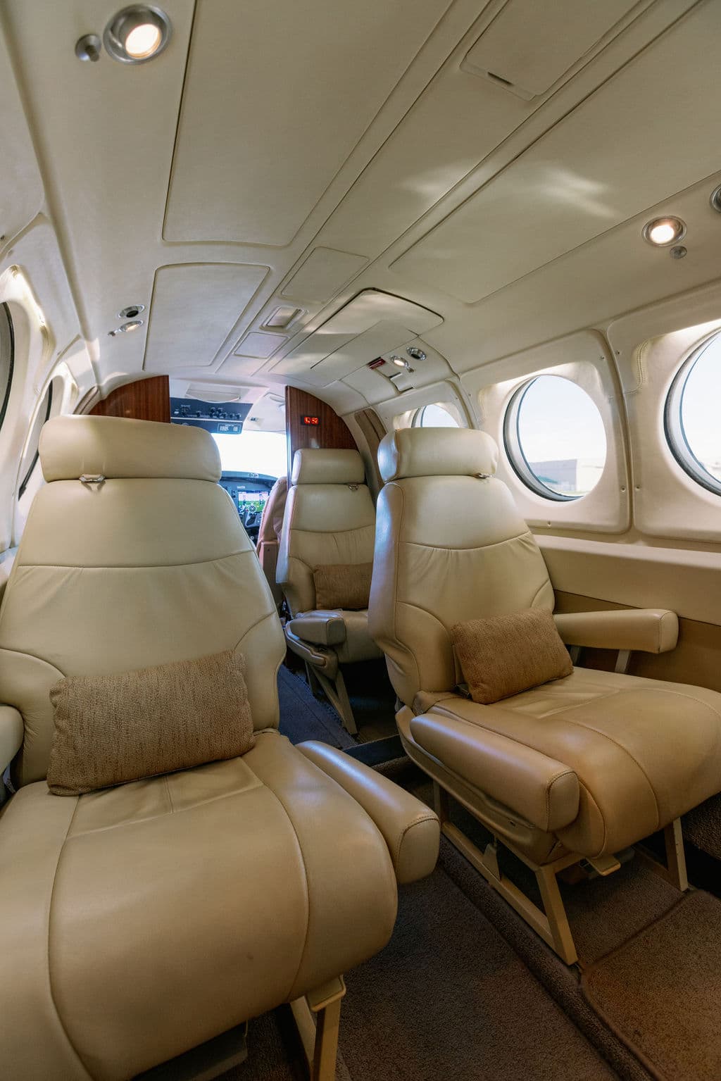 Beechcraft King Air 200 N43TA