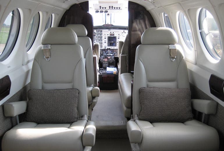 Beechcraft King Air 200 N444AD