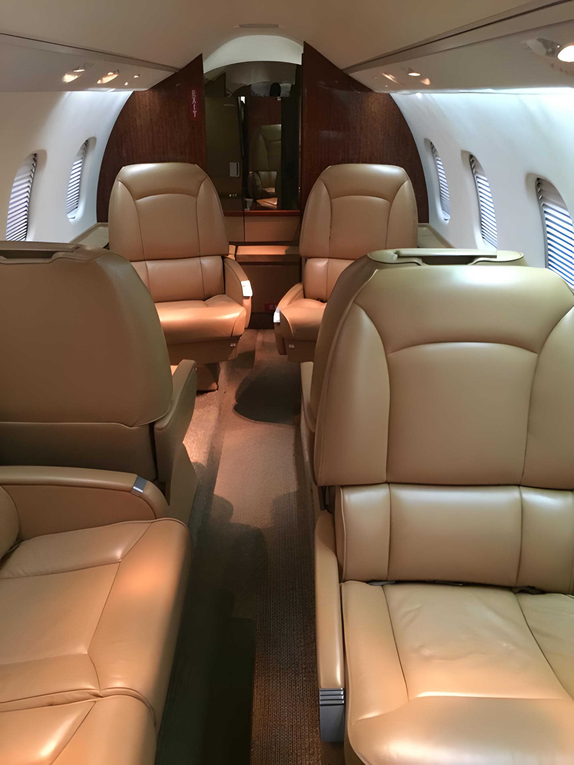 Learjet 60 N448GL