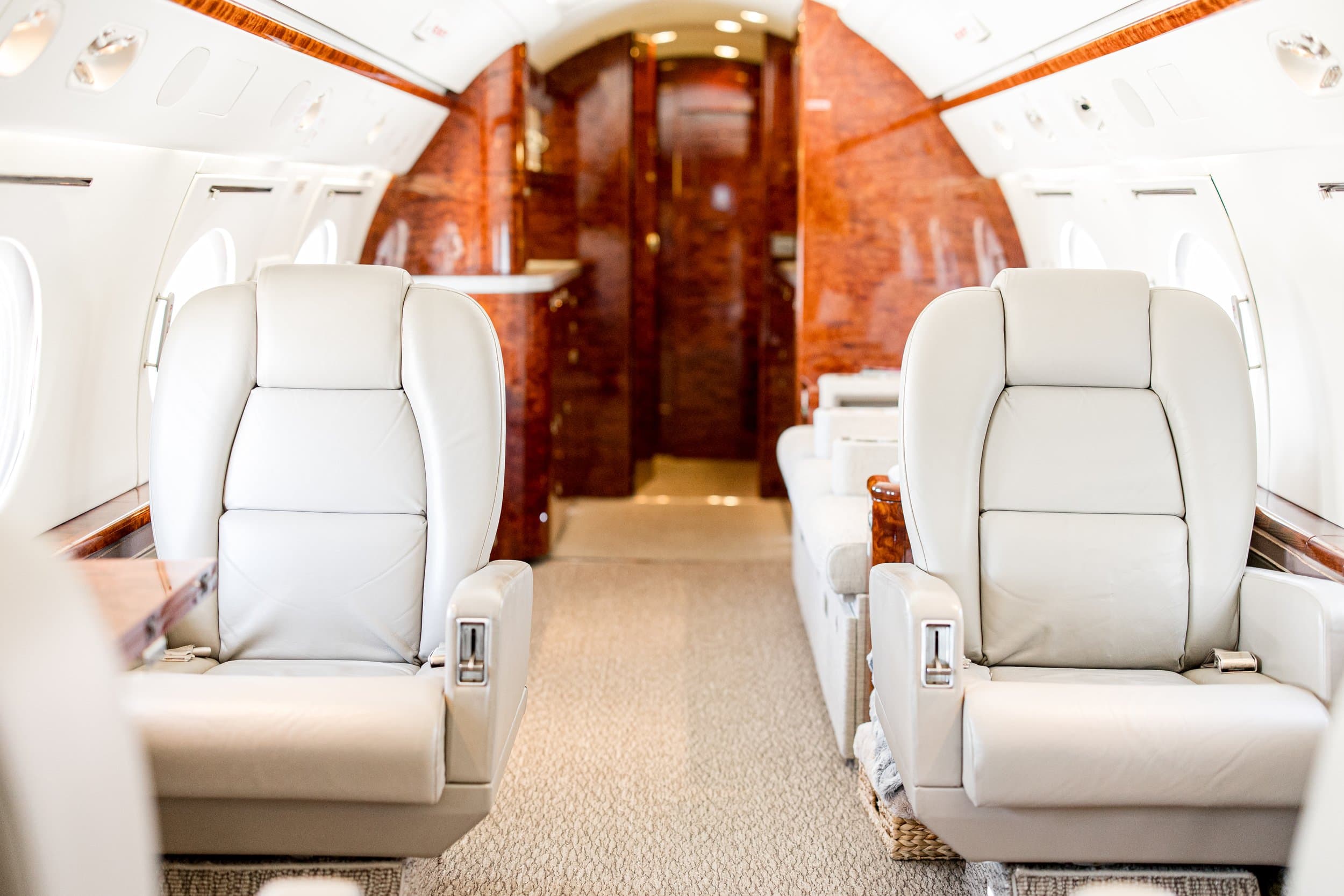Gulfstream IV N44GJ
