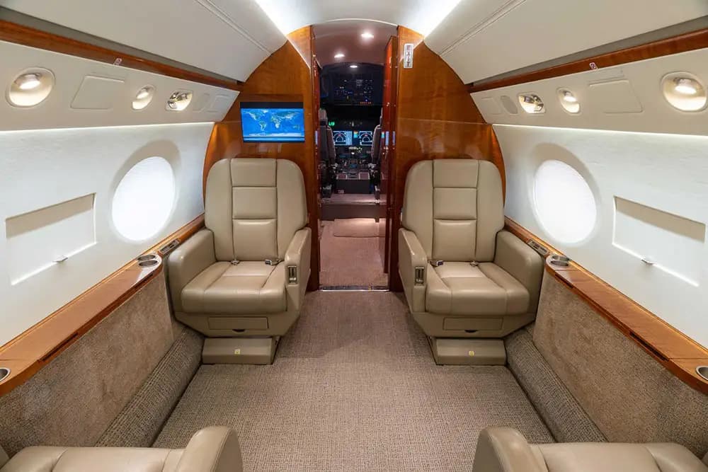 Gulfstream G450 N450GT