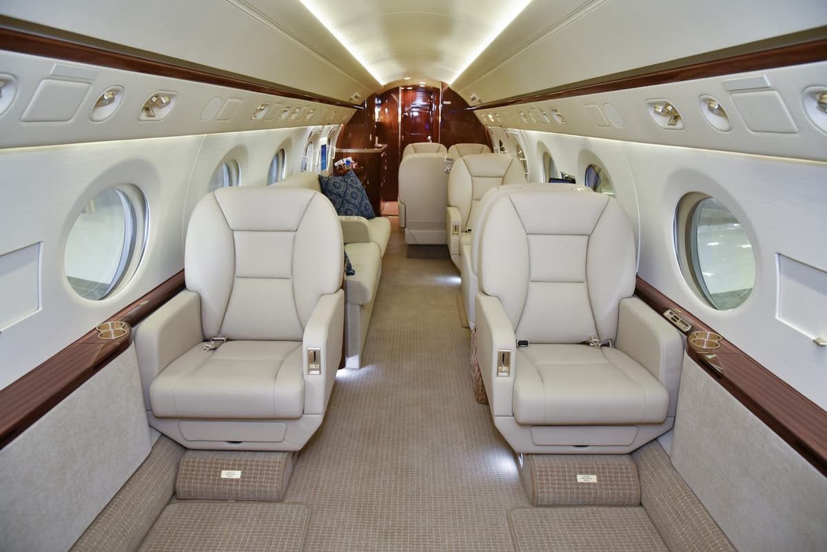 Gulfstream G450 N450WC