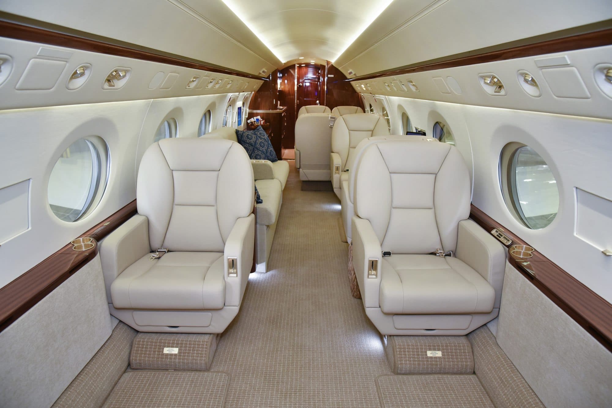 Gulfstream G450 N450WC