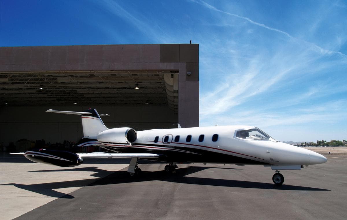 Learjet 35A N453AM