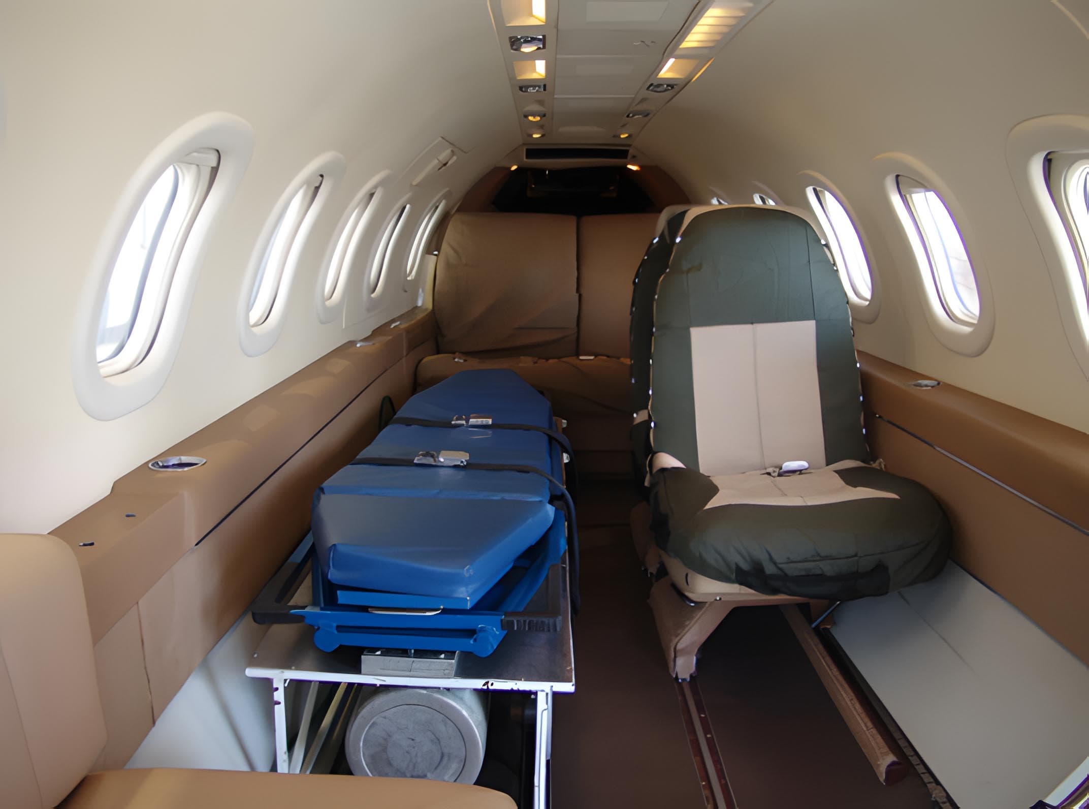 Learjet 35A N45AE