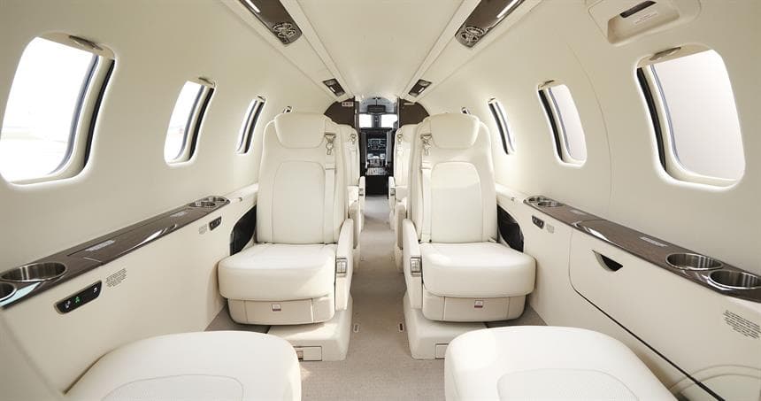 Learjet 75 N475LS
