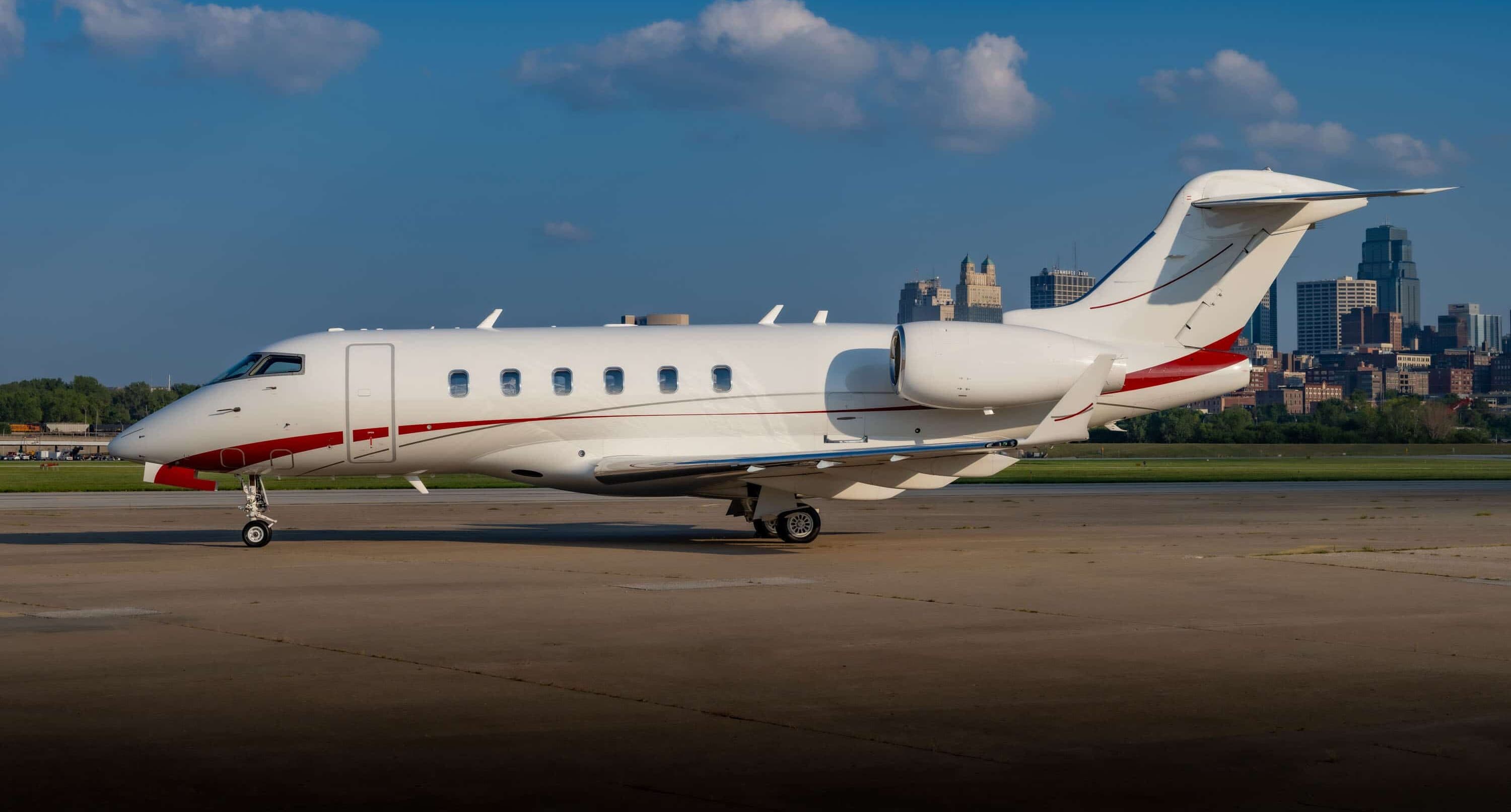Challenger 300 N487JA