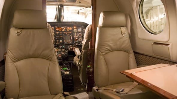 Beechcraft King Air E90 N48W