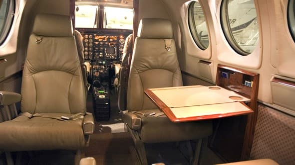 Beechcraft King Air E90 N48W