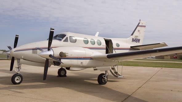 Beechcraft King Air E90 N48W
