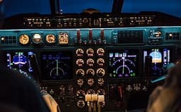Falcon 50 N496ED