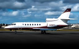Falcon 50 N496ED