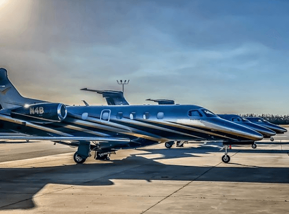 Embraer Phenom 300 N4B
