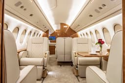 Falcon 7X N4CE