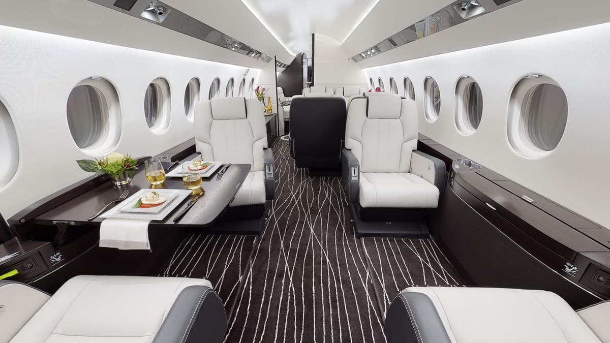 Falcon 900DX N500JJ
