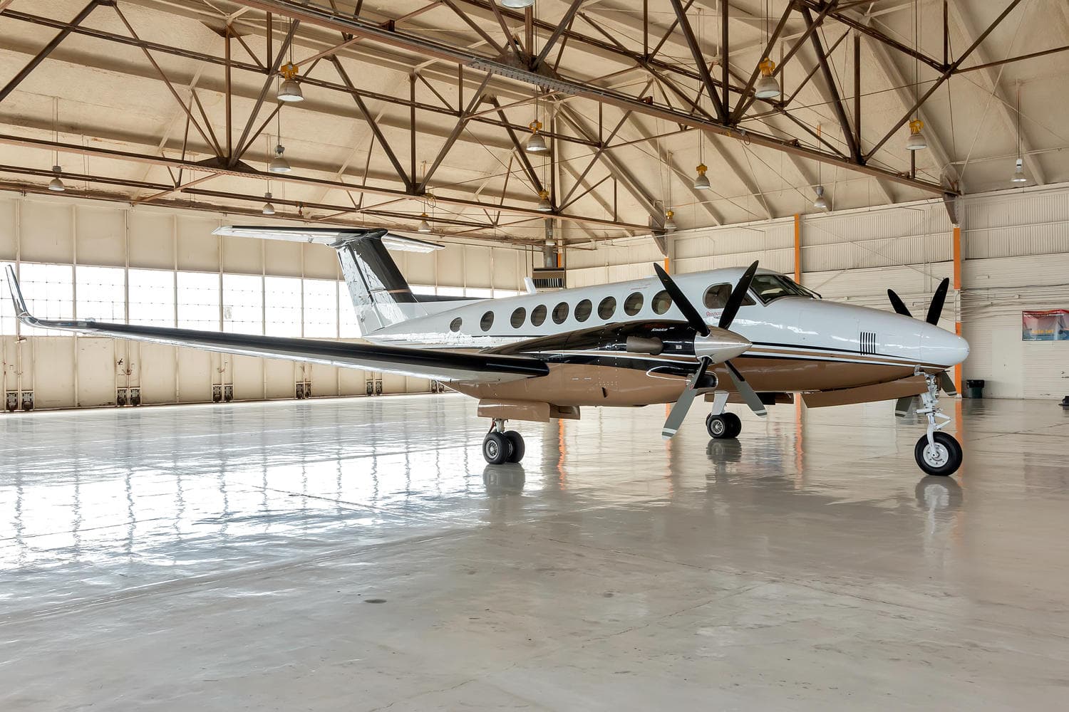 Beechcraft King Air 350 N505SG