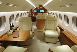 Falcon 7X N506BA