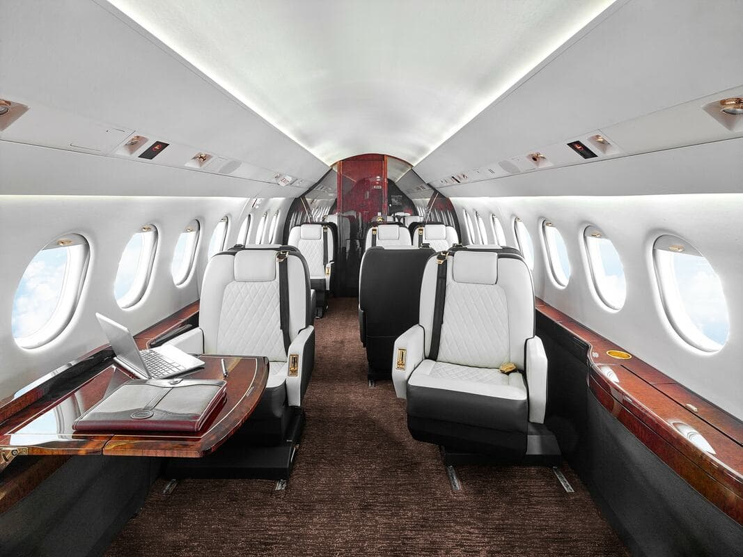 Falcon 2000 N507DJ