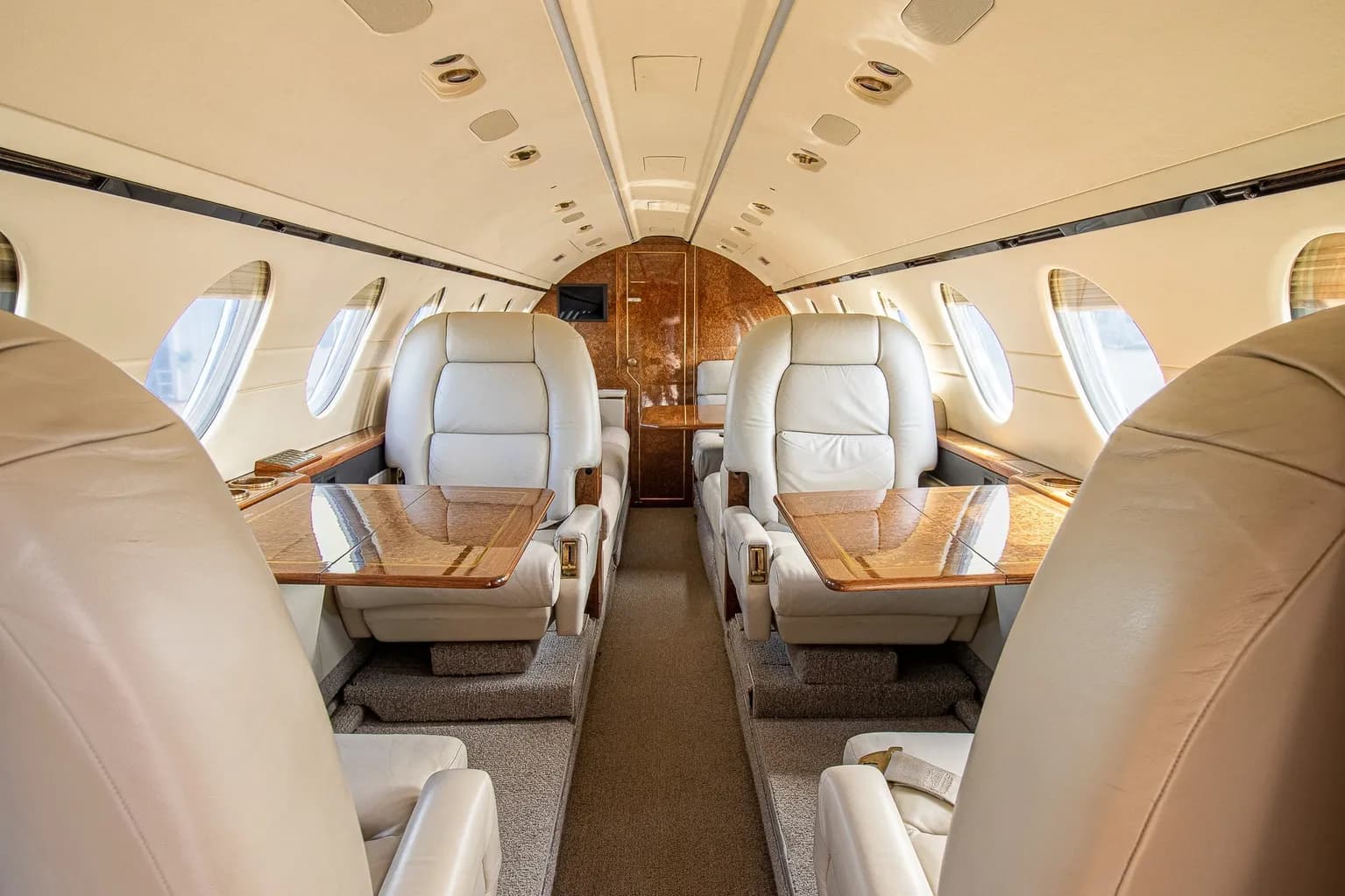 Falcon 50 N50XY
