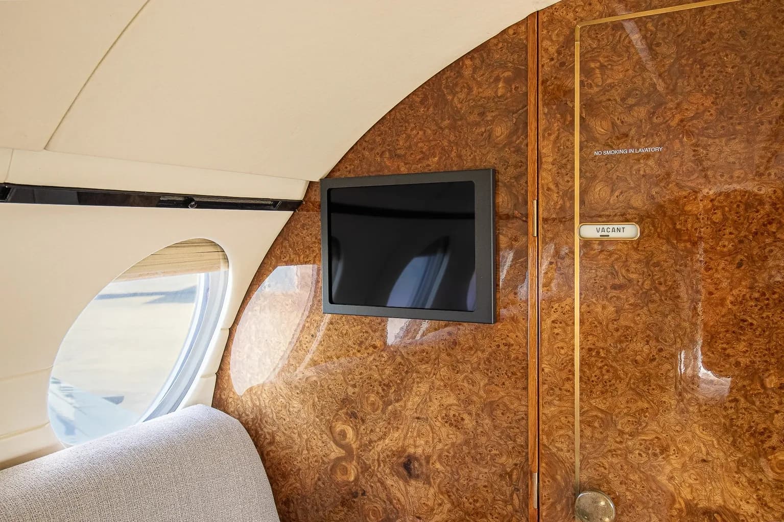 Falcon 50 N50XY