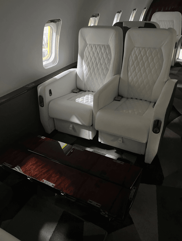 Challenger 850 N510SJ