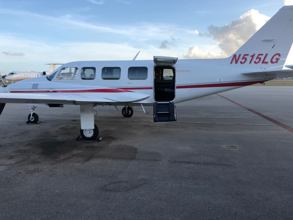 Piper PA-31-325 Navajo C/R N515LG