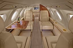 Falcon 50 N516CJ