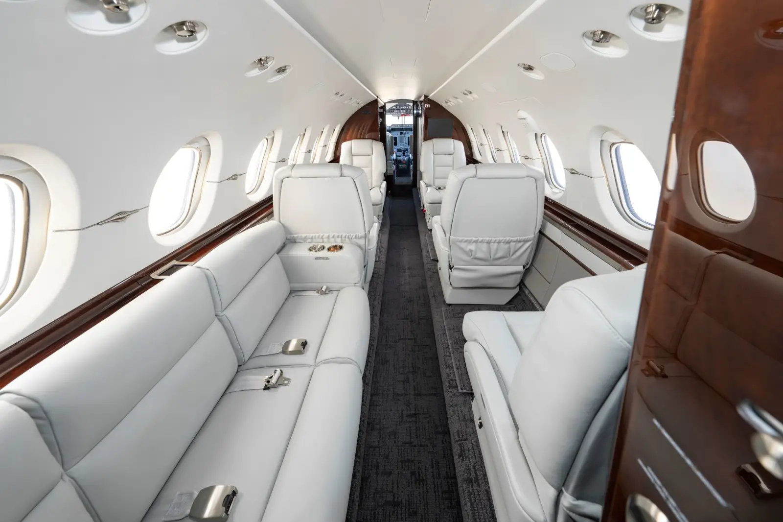 Hawker 900XP N517SS