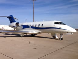 Challenger 300 N520RP