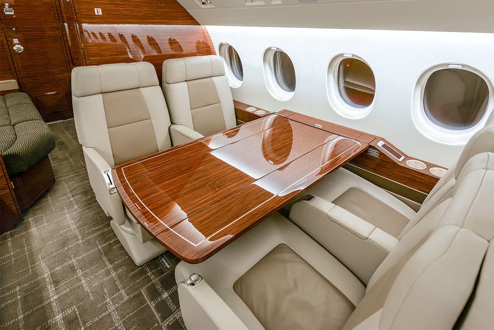 Falcon 900LX N527P