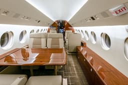 Falcon 900LX N527P