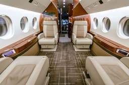 Falcon 900LX N527P