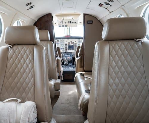 Beechcraft King Air 200 N537EM
