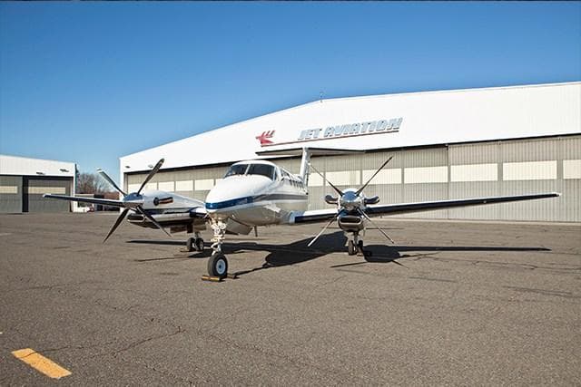 Beechcraft King Air 300 N54YC