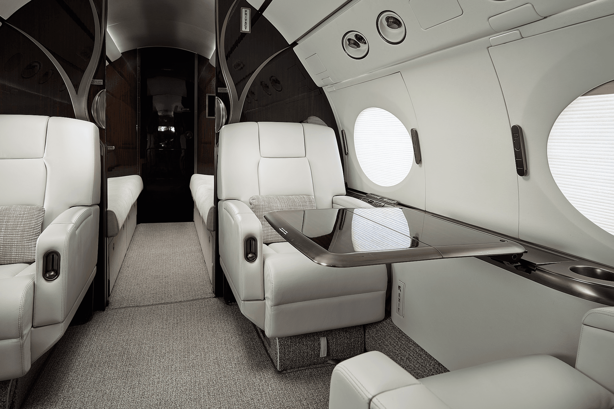 Gulfstream G550 N550