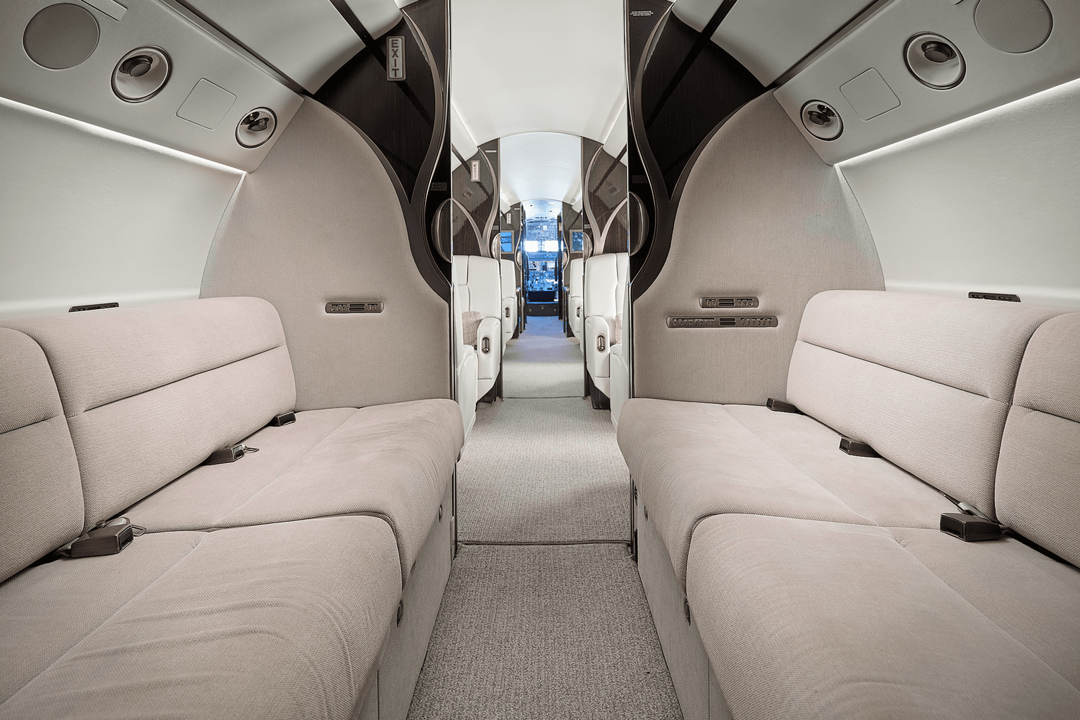 Gulfstream G550 N550
