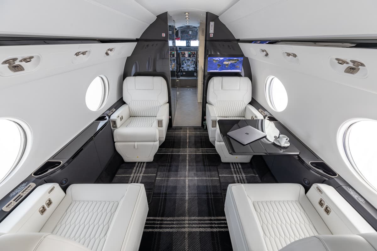 Gulfstream G550 N550AG