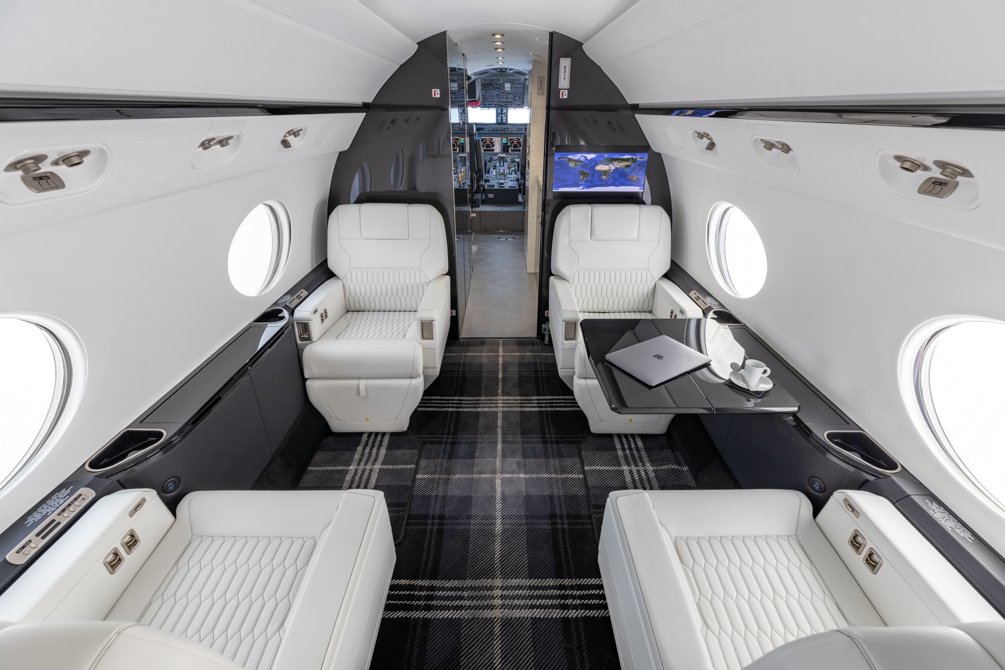 Gulfstream G550 N550AG