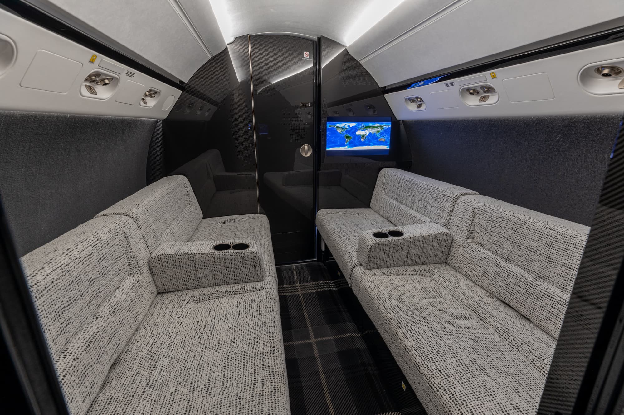 Gulfstream G550 N550AG