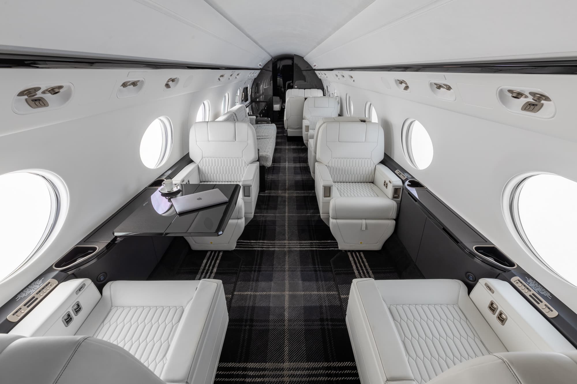 Gulfstream G550 N550AG